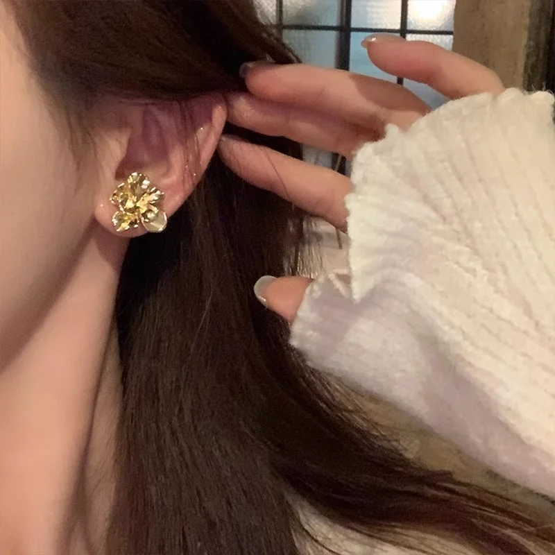 Floral Silver Needle Earrings For Women — image 2