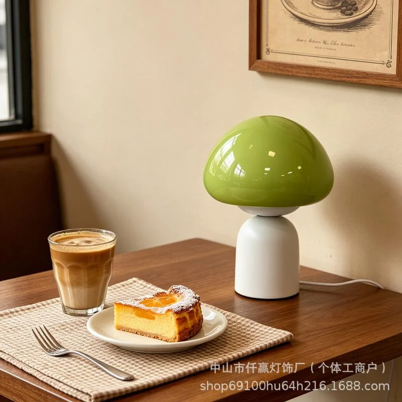 French Cream-colored Pastel Mushroom Glass Table Lamp — image 5