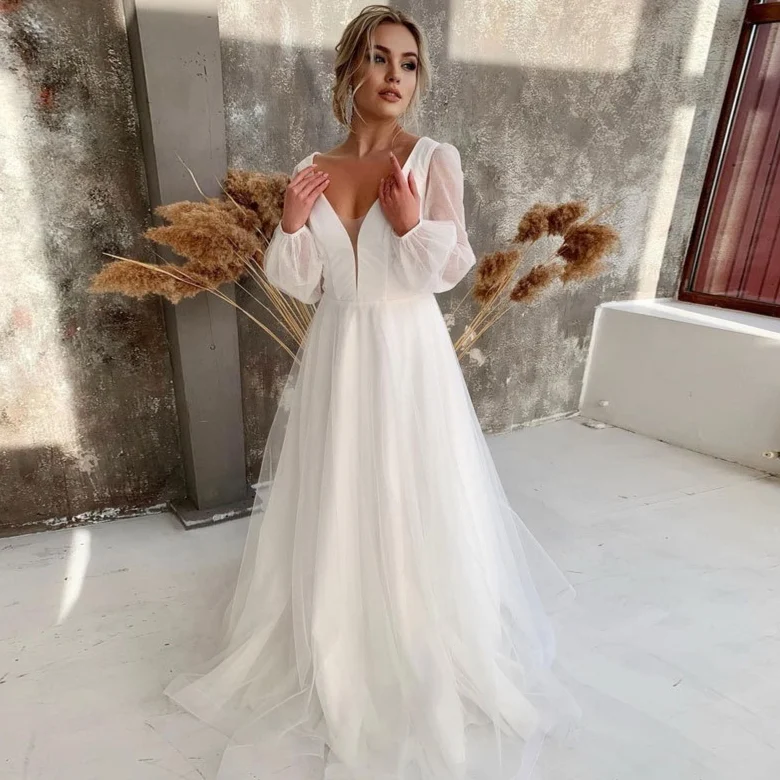 French-style Deep-v Bubble Long-sleeve Light Wedding Dress — image 4
