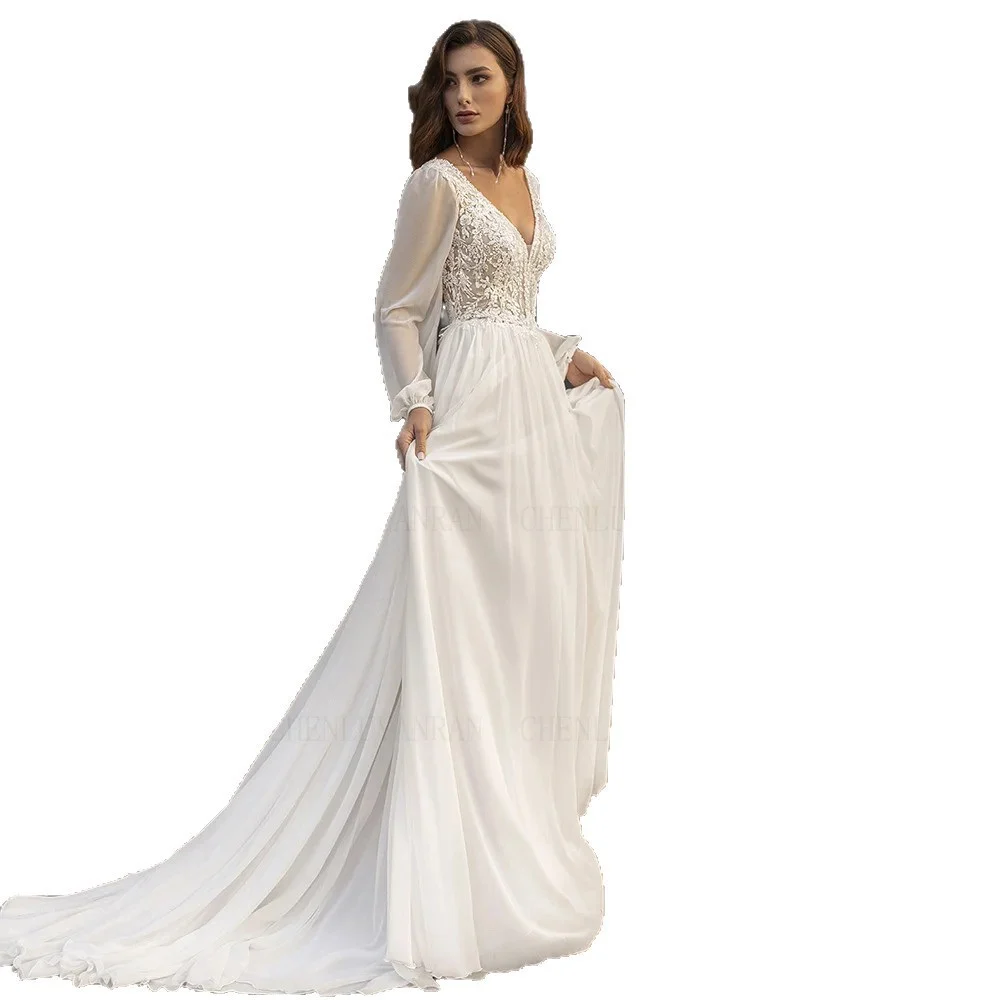 French-style V-neck Long-sleeved Lace Light Wedding Dress — image 5
