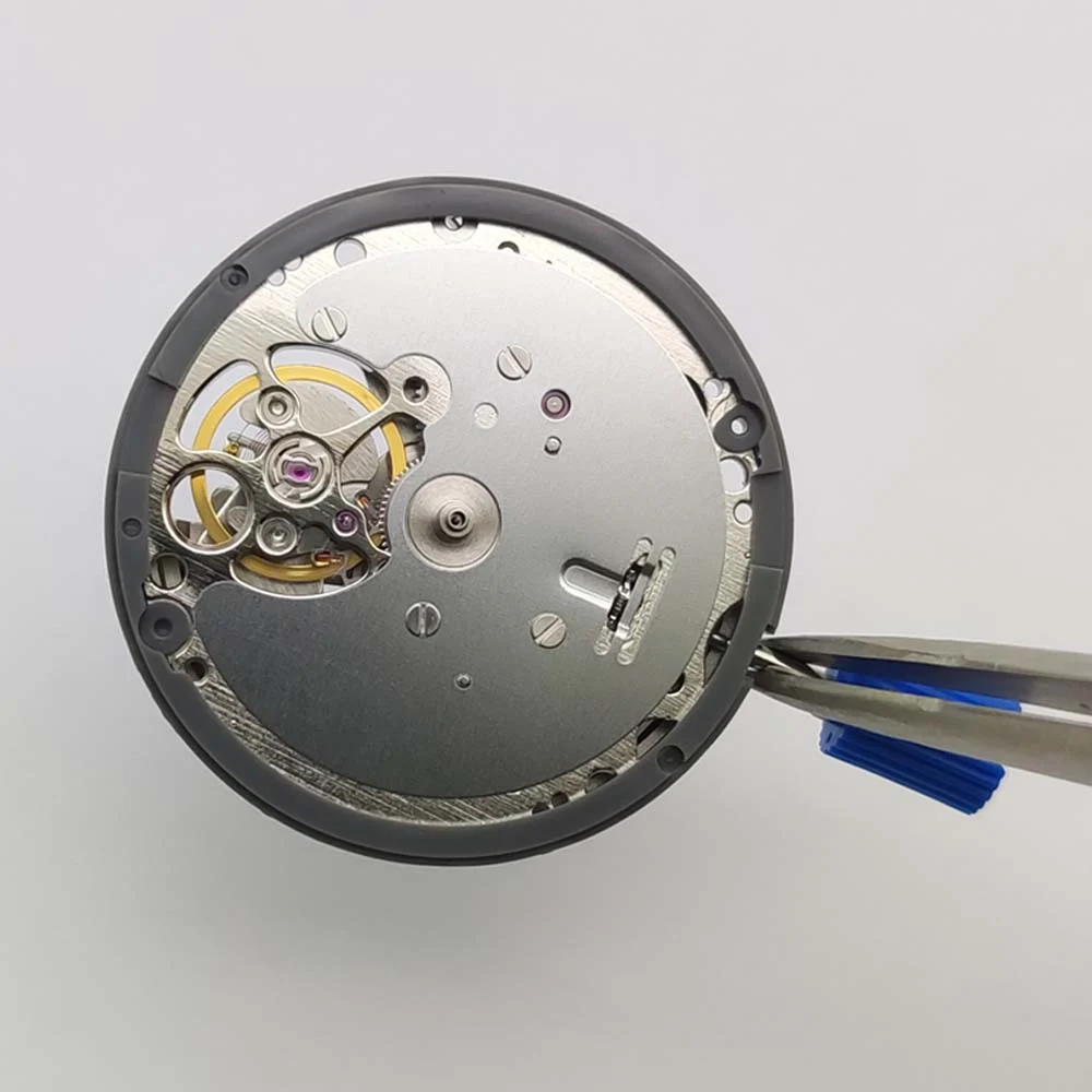 Fully Automatic Mechanical Movement With Three Hands And A Skeletonized Balance Wheel — image 2