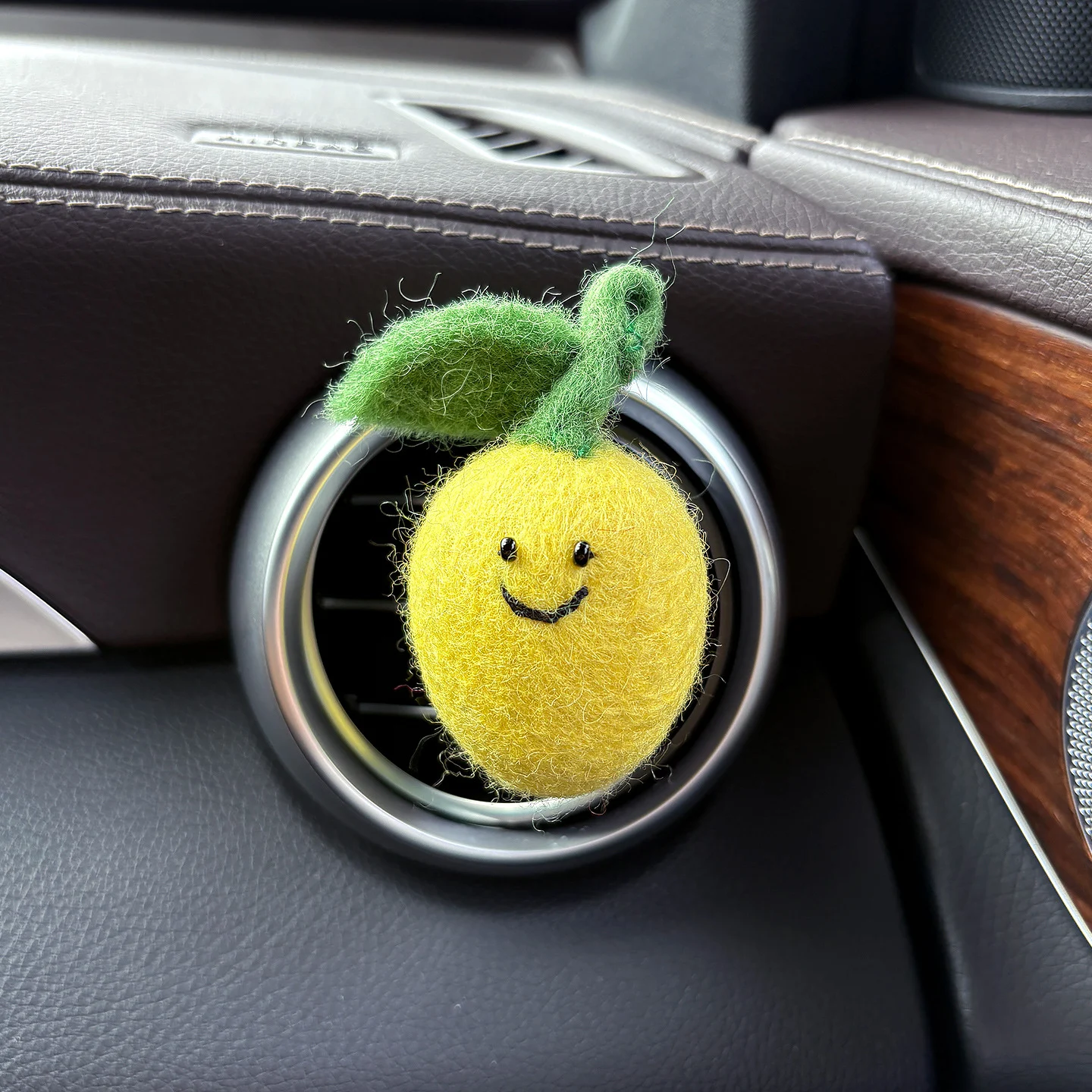 Handmade Wool Felt Car Air-conditioner Vent Scent Clip Ornament — image 15