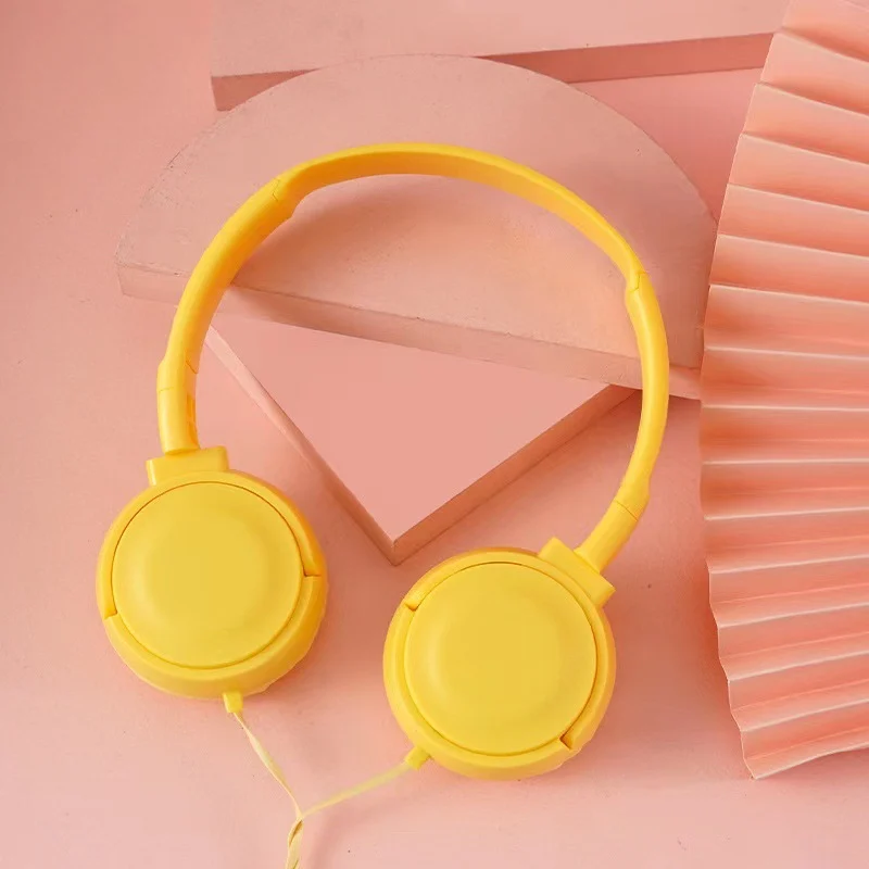 Head-mounted Wired Headset In Macaron Colors With A Microphone — variant image