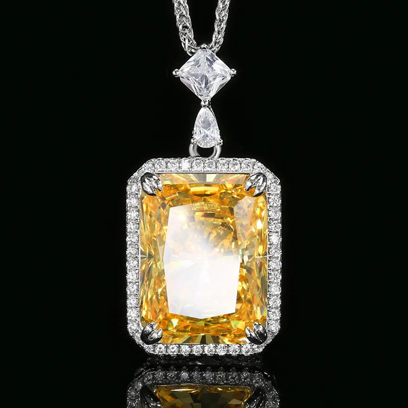 High-end Radiant Perfume Bottle Pendant Necklace Inlaid With High Carbon Diamond Ice… — image 4
