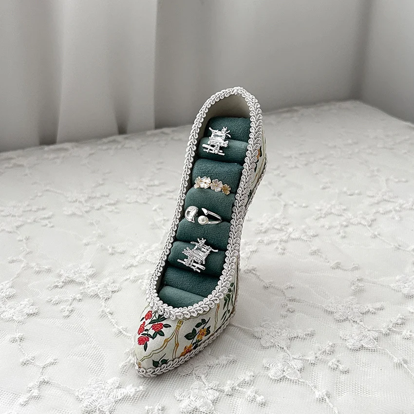 High-heel-shaped Ring Holder — image 7