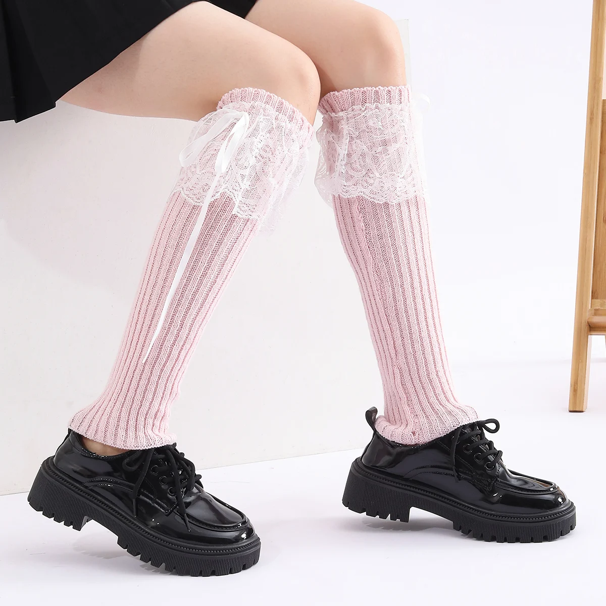 Knitted Solid Color Lace With Bow Leg Warmer — image 3