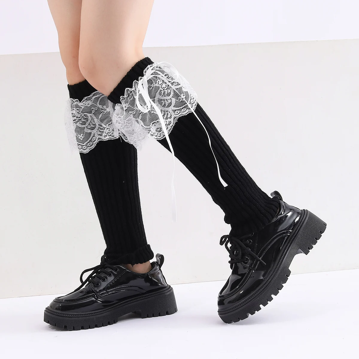 Knitted Solid Color Lace With Bow Leg Warmer — image 4