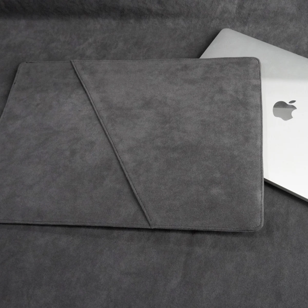 Large-capacity Pad Storage Bag — image 2