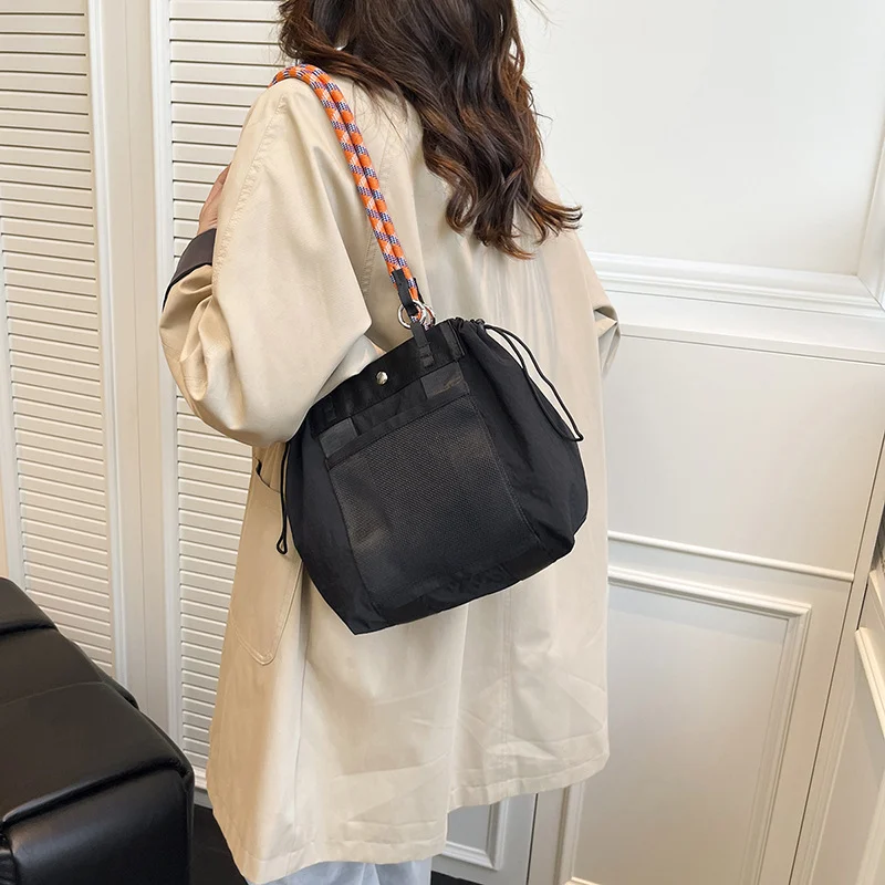 Large-capacity Stylish Crossbody Bag For Women — image 7