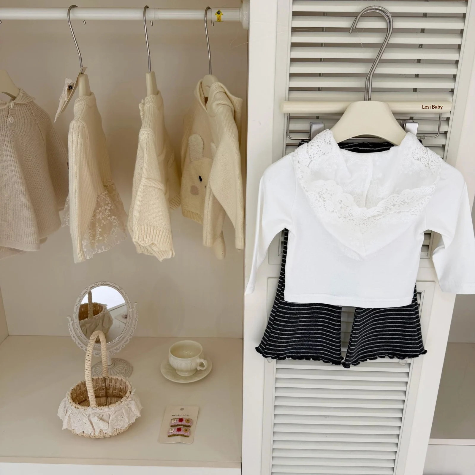 Le En Baby Kindergarten Outfits Autumn Chic Lace-trim Top And Striped Flared Pants Set — image 4