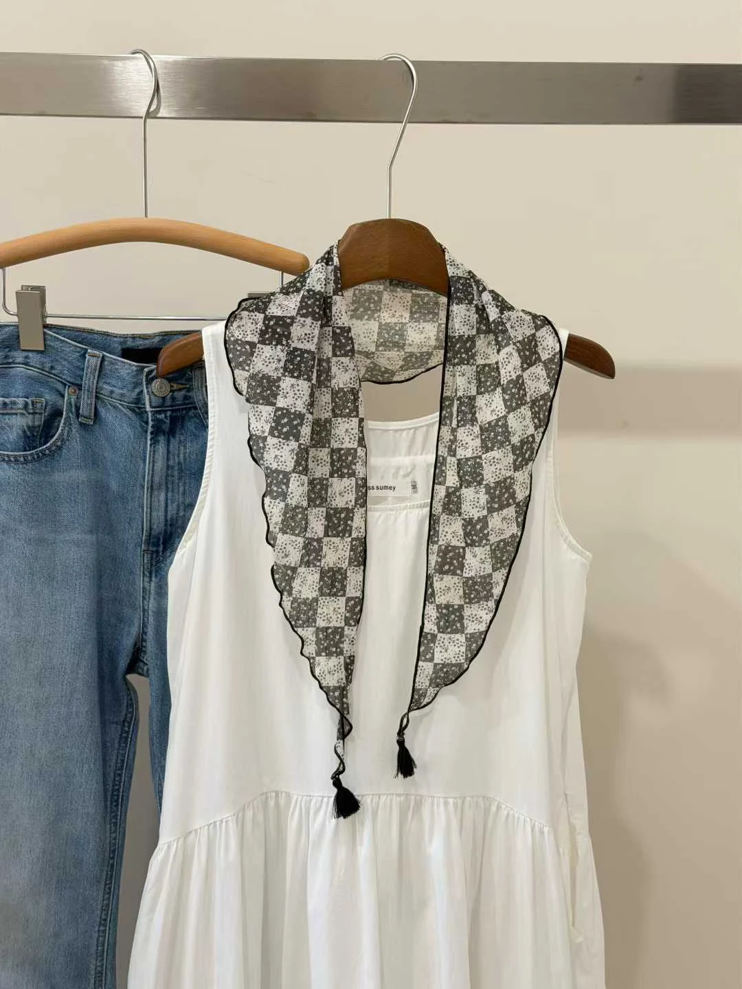 Lightweight Floral Plaid Tassel Triangle Scarf — image 2
