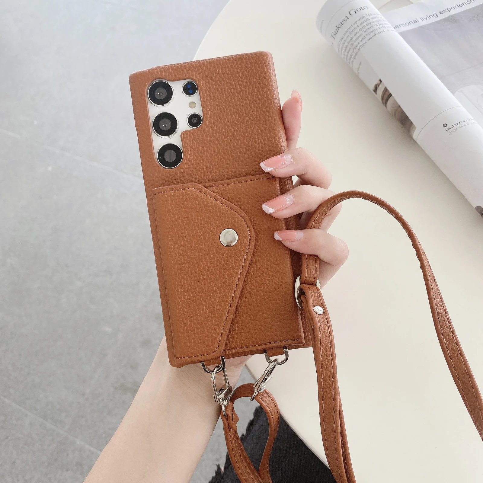 Litchi-textured Triangular Flip Card Holder With Lanyard For S24 Ultra — image 9