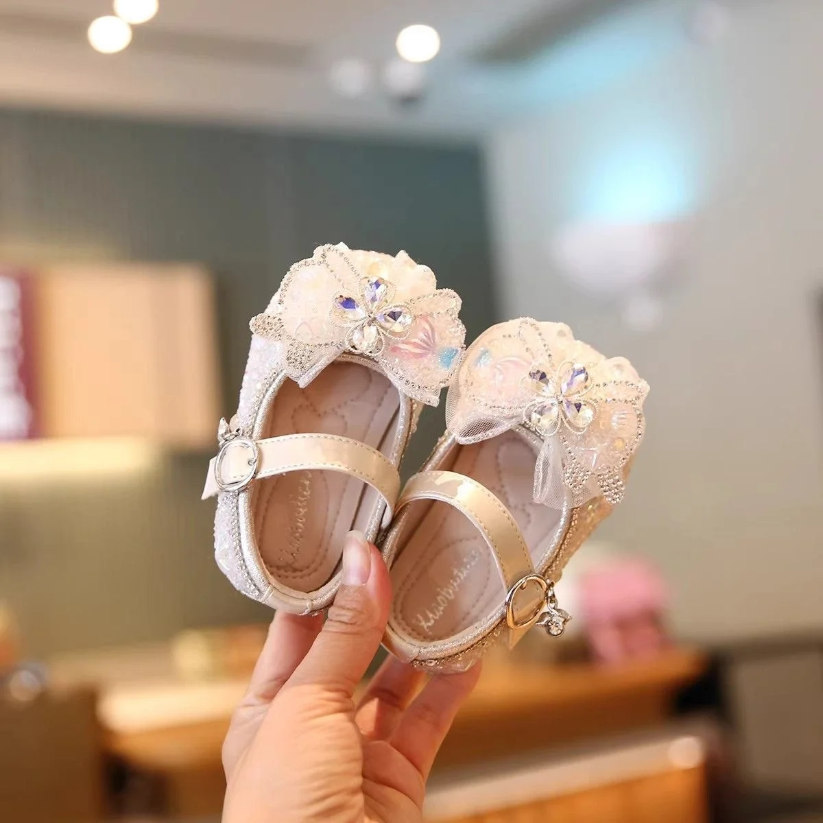 Little Girls Bow-tie Leather Shoes — image 2