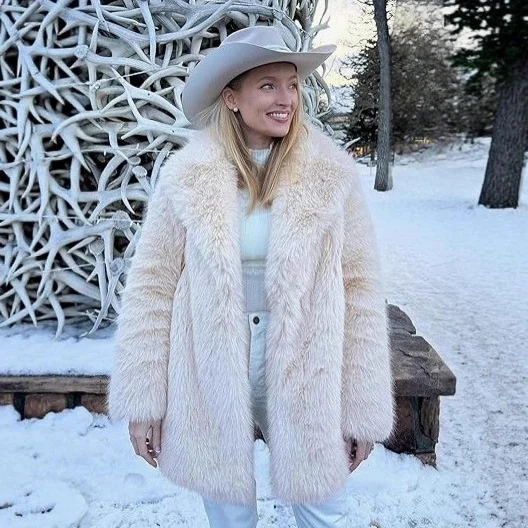 Long Faux Fur Coat With A Large Lapel — image 2
