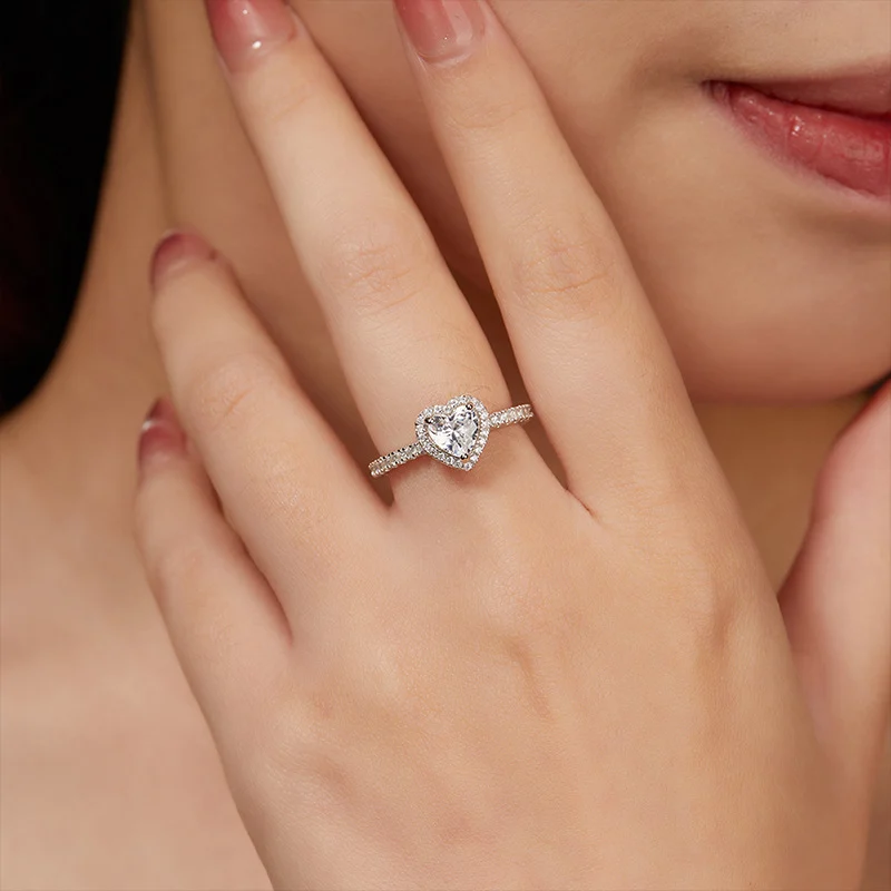 Love-heart Moissanite 925 Silver Platinum-plated Ring For Women — image 2