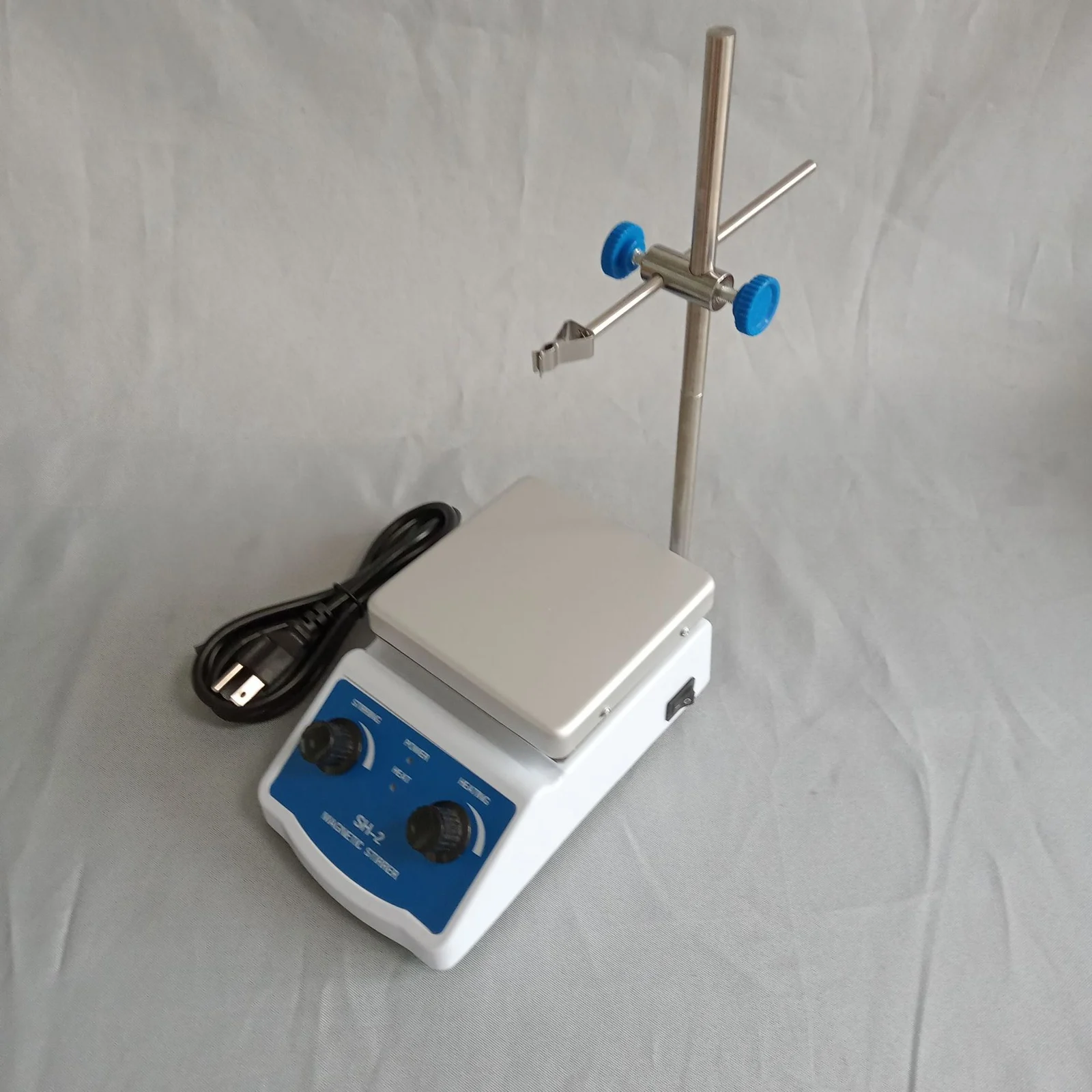 Magnetic Temperature-controlled Heating Stirrer — image 2