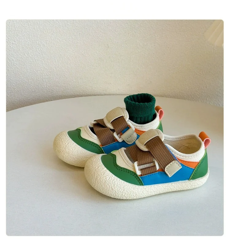 Men's And Women's Hollowed-out Breathable Sneakers — image 3