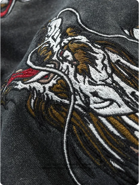 Mens Loose-fit Sweatshirt With Dragon Embroidery And Round Neck — image 5