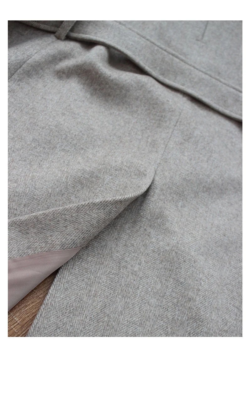 Mens Mid-length Wool Coat With Horn Buttons And A Lapel Collar — image 7