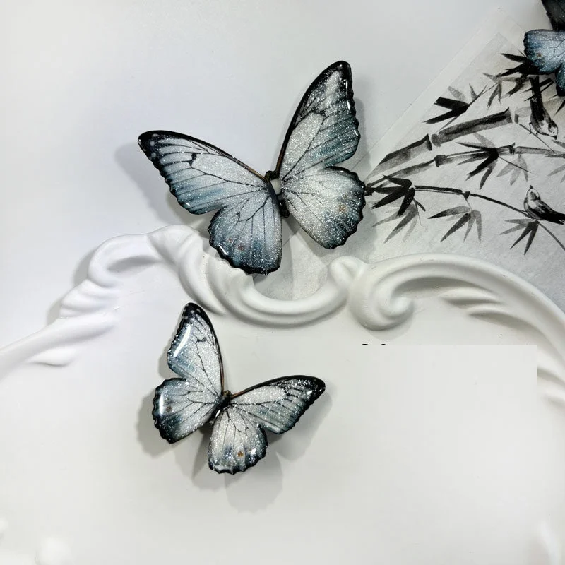 Minimalist Ink-wash Style Butterfly Hair Clip — image 7