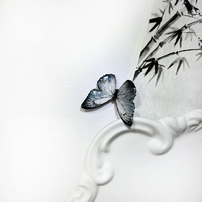 Minimalist Ink-wash Style Butterfly Hair Clip — image 2