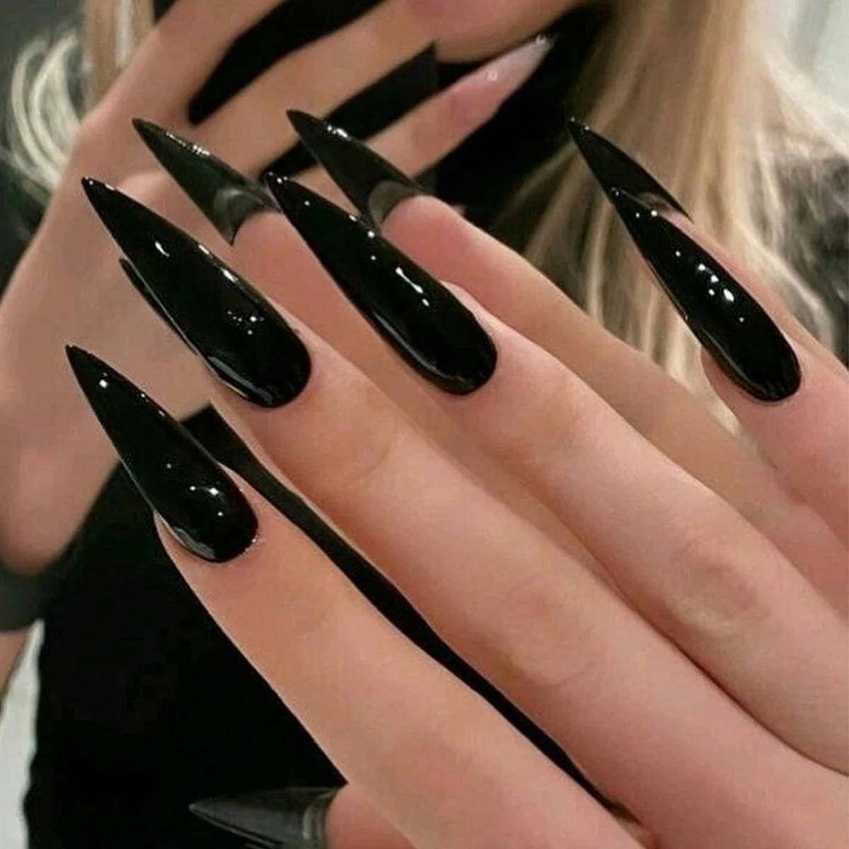 Minimalist Ultra-long French-style Modern False Nails — image 4