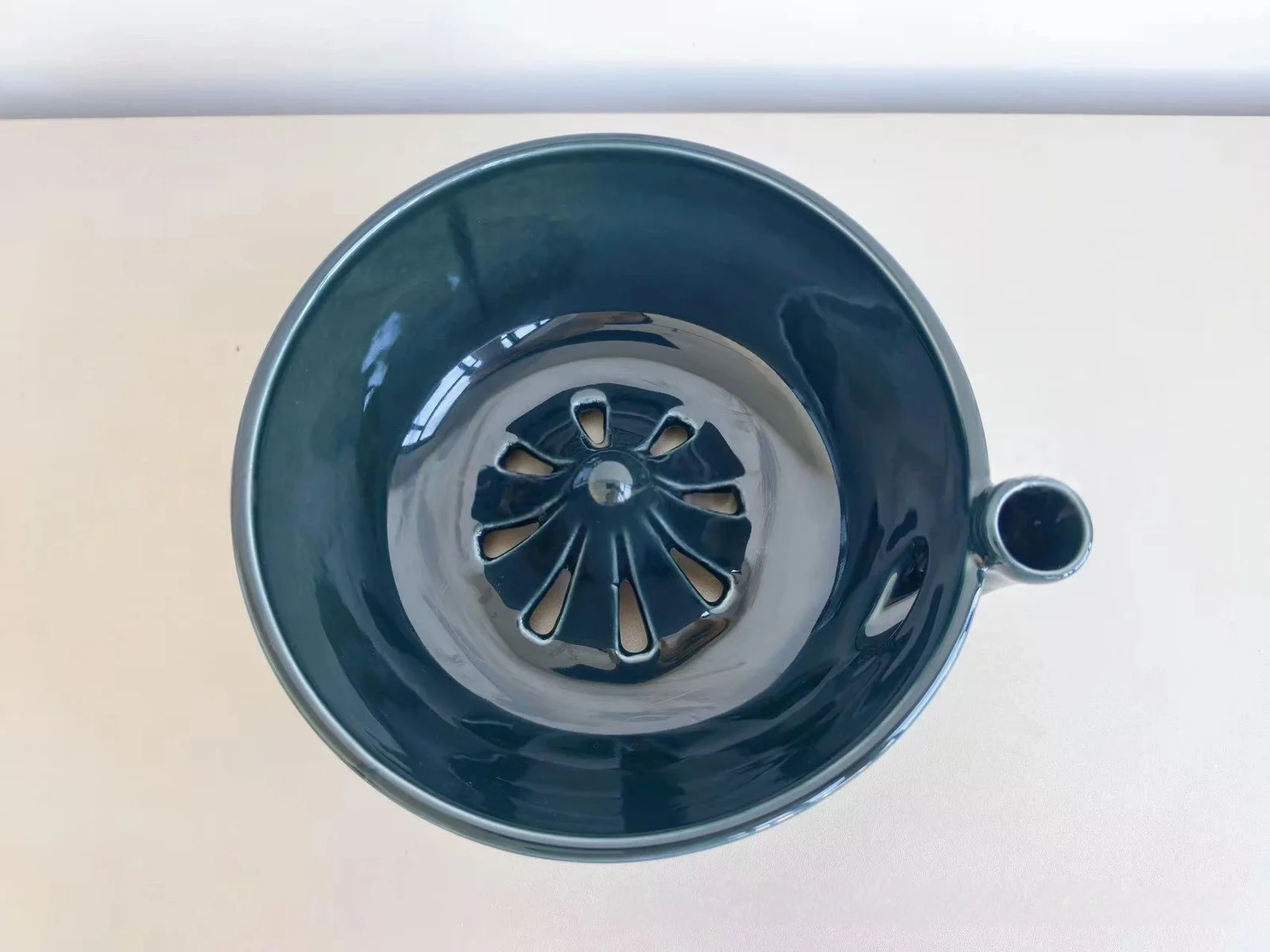 Multi Functional Kitchen Automatic Rotating Fruit And Vegetable Cleaner — image 5