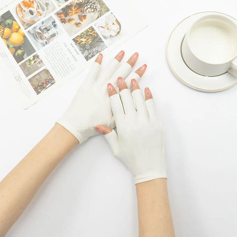 Multifunctional Half-finger Sun-protective Nail Art Gloves For Women — image 1