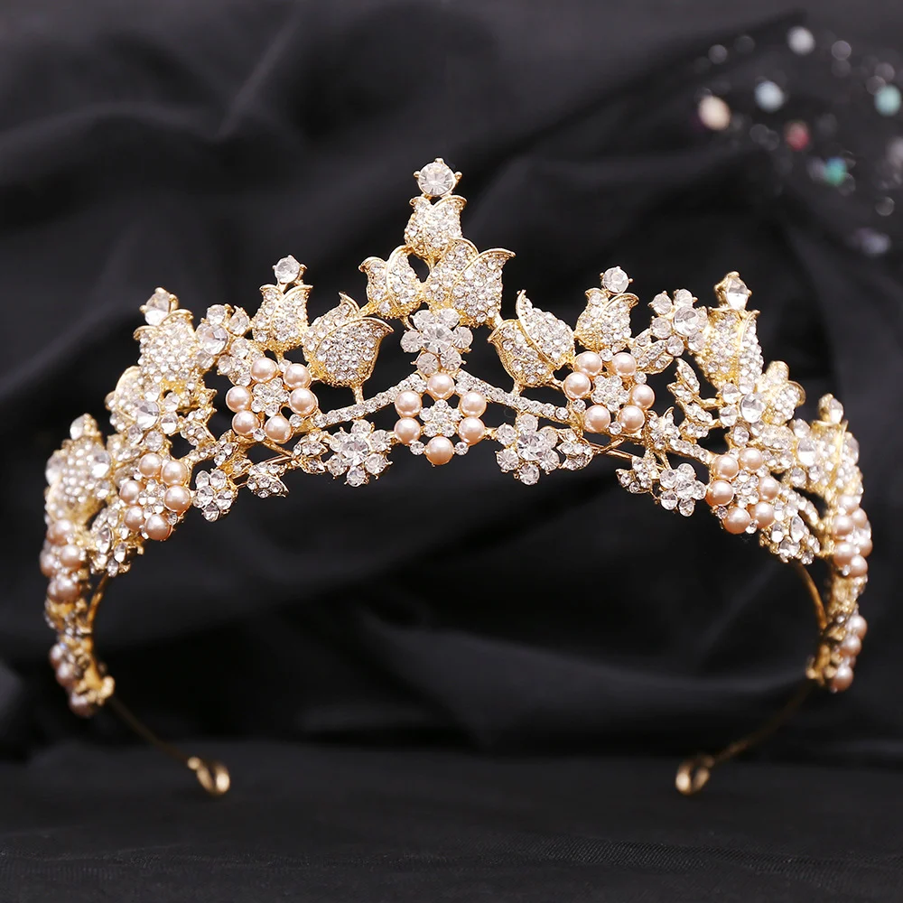 New Bridal Crown Headpiece To Complement Wedding Dresses — image 7