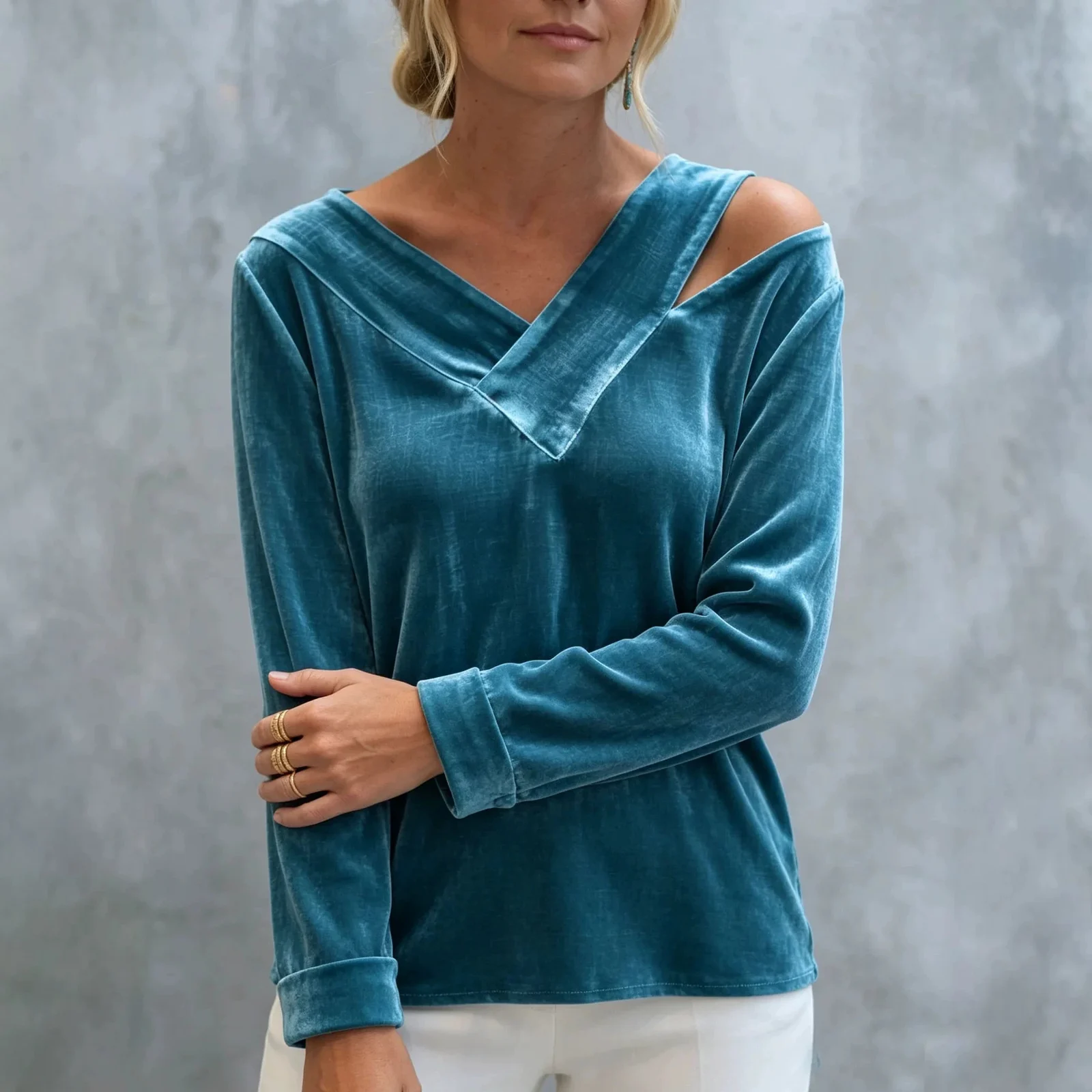 New Off-shoulder V-neck Solid-color Long-sleeve Top — image 5