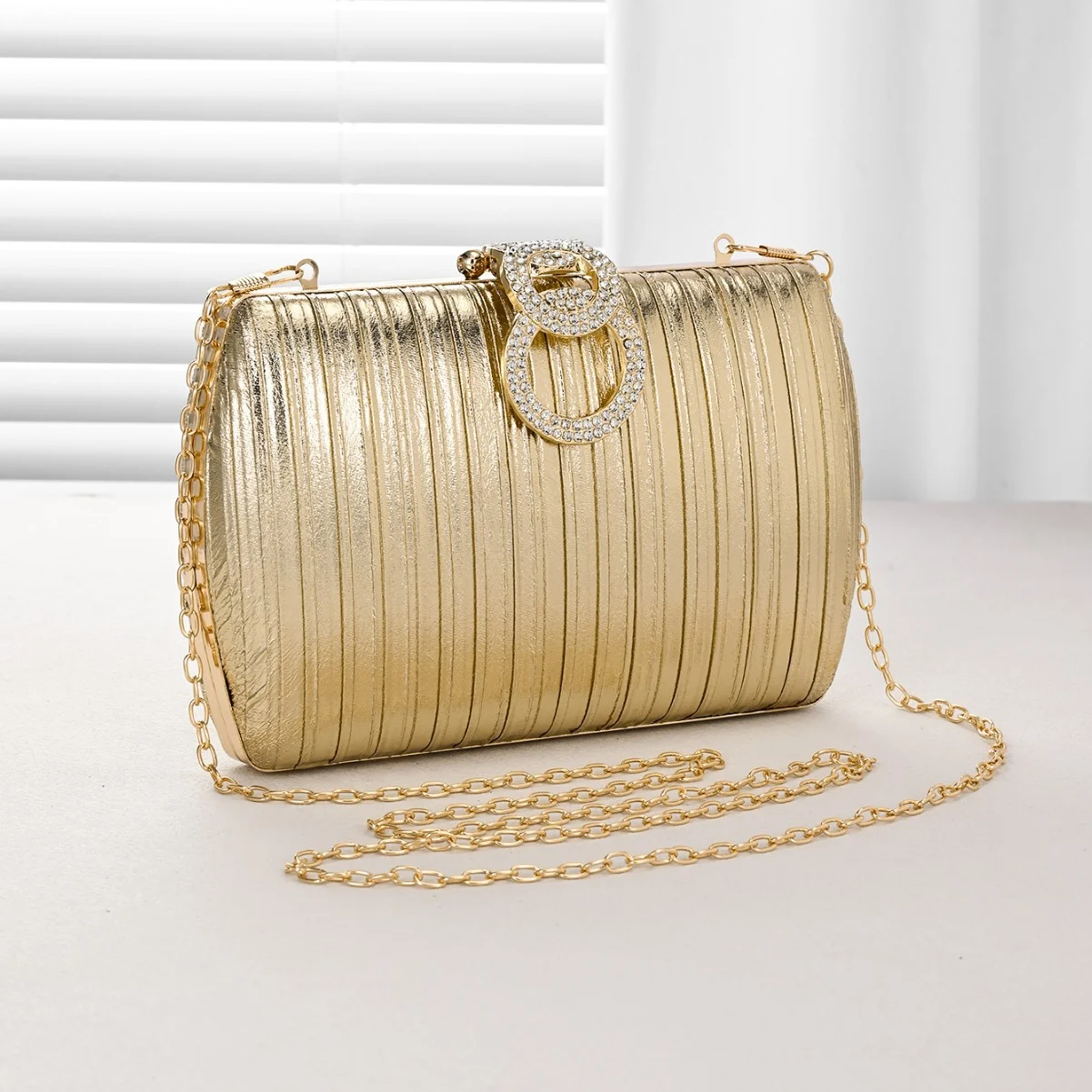 New Solid-color Pleated Evening Handbag For Women — image 3
