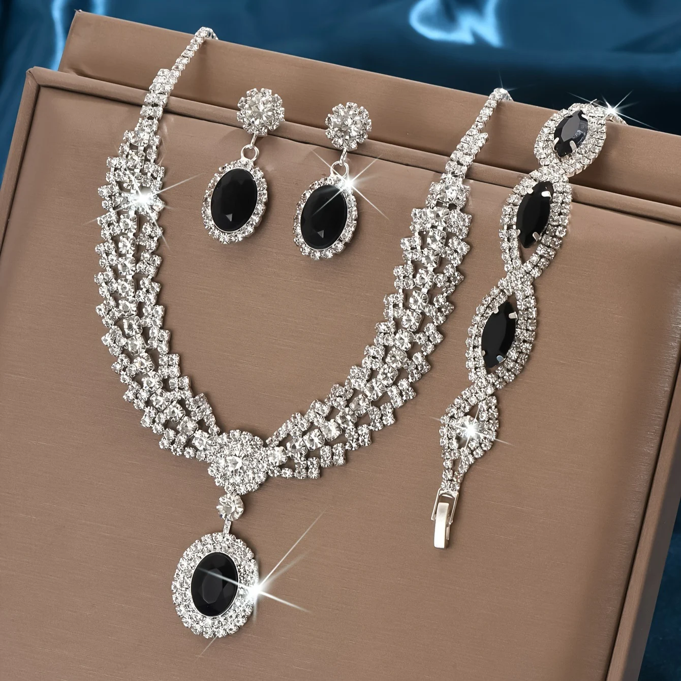 New Style Elegant Luxury Sapphire Necklace Set Of Four Pieces — image 1