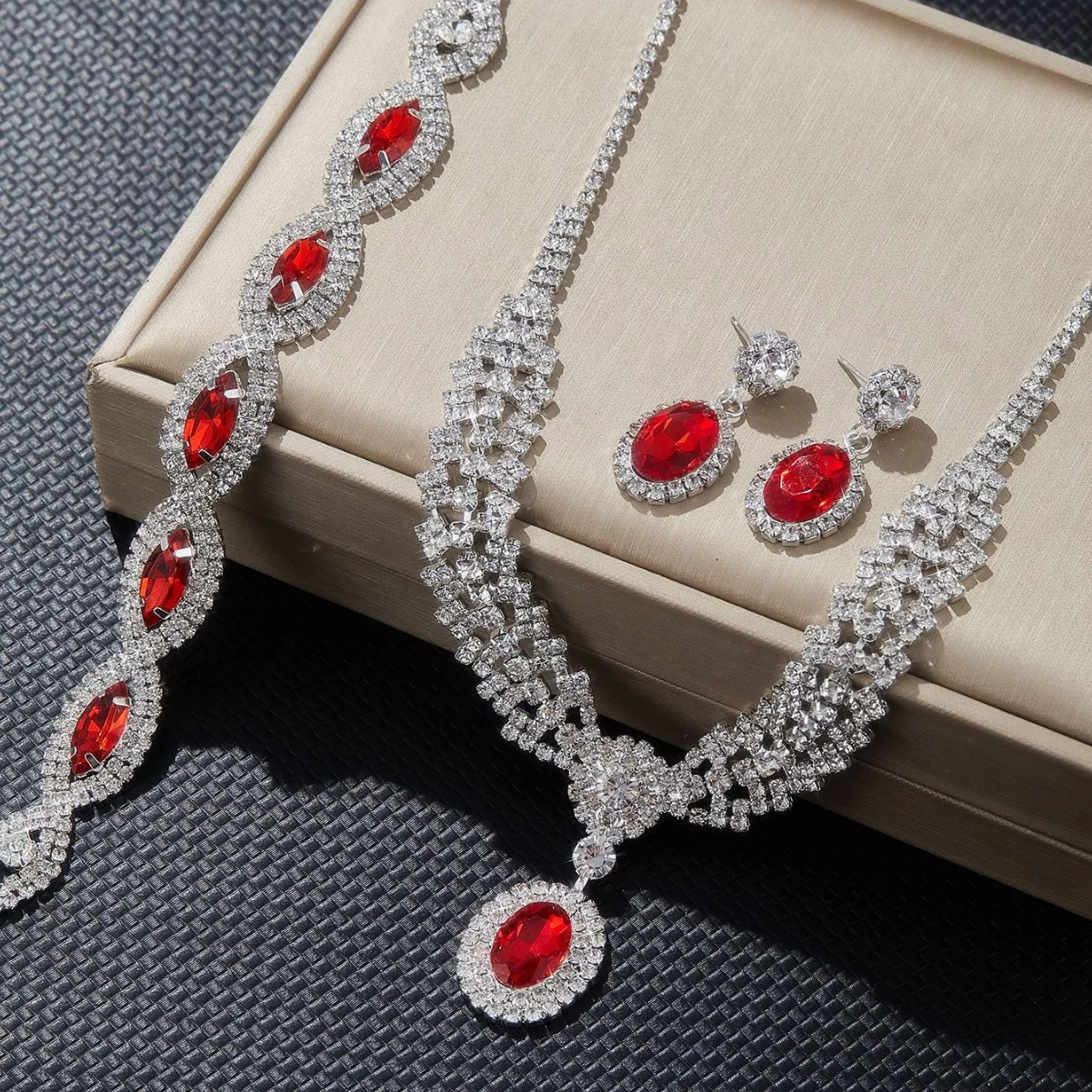 New Style Elegant Luxury Sapphire Necklace Set Of Four Pieces — image 5