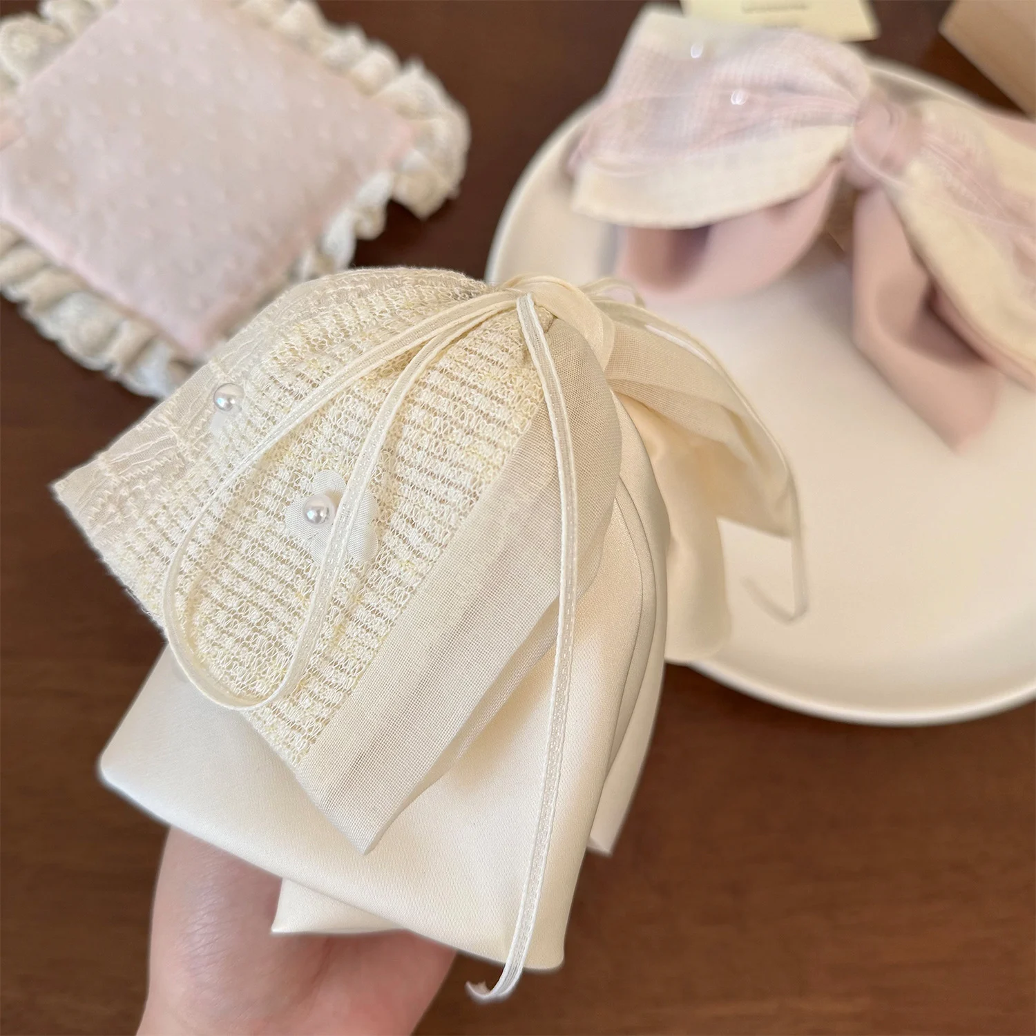 New Sweet Lace Fabric Bow Ponytail Clip — image 3