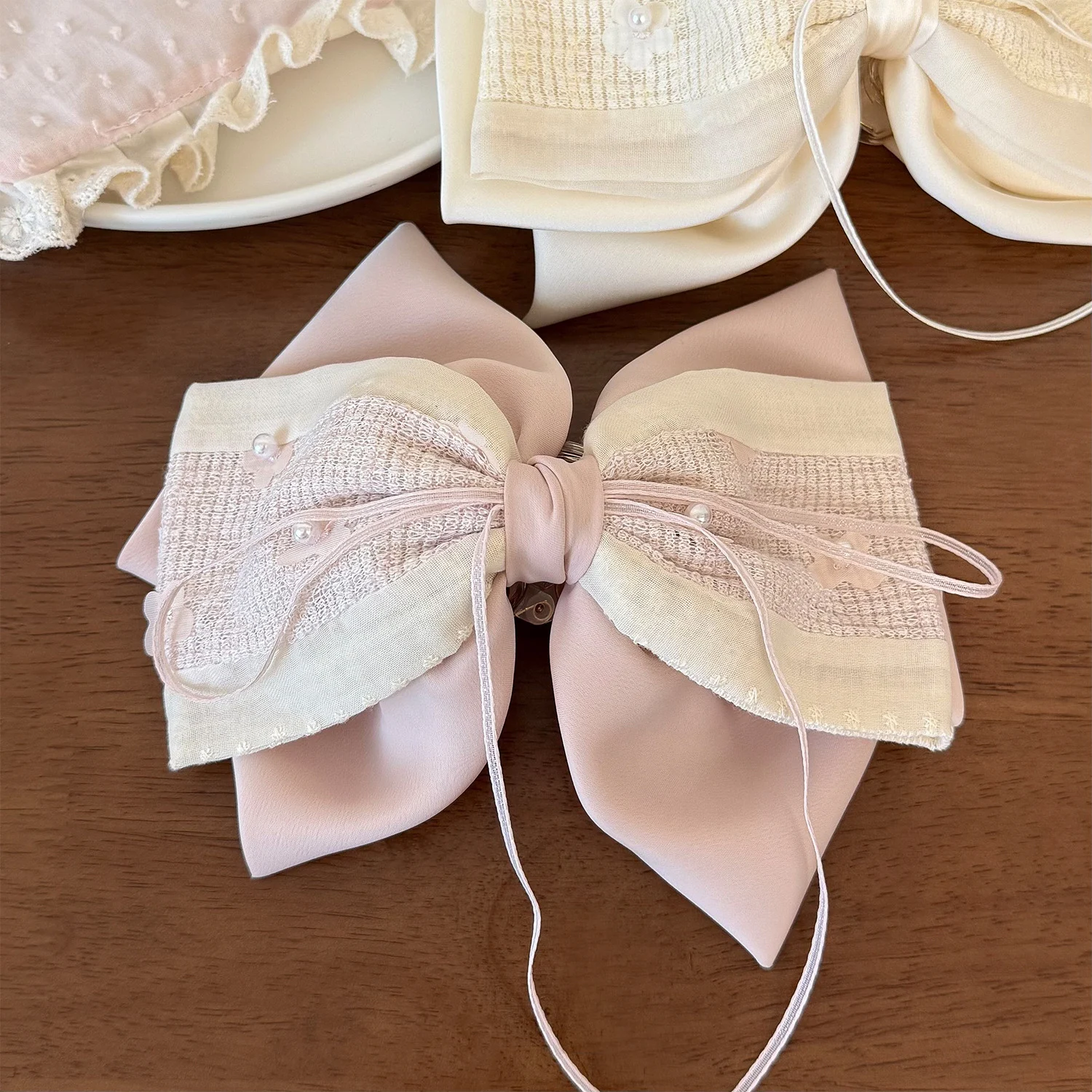 New Sweet Lace Fabric Bow Ponytail Clip — image 4