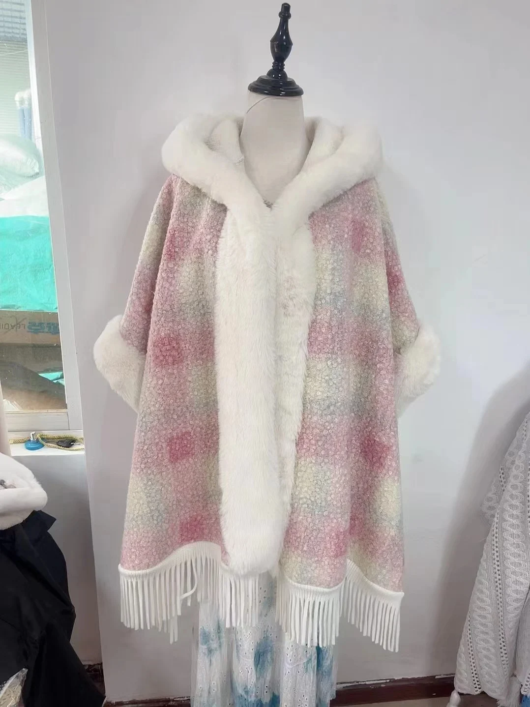 New Winter Hooded Cloak Shawl Fleece-lined And Extra-thick Latest Style — image 9
