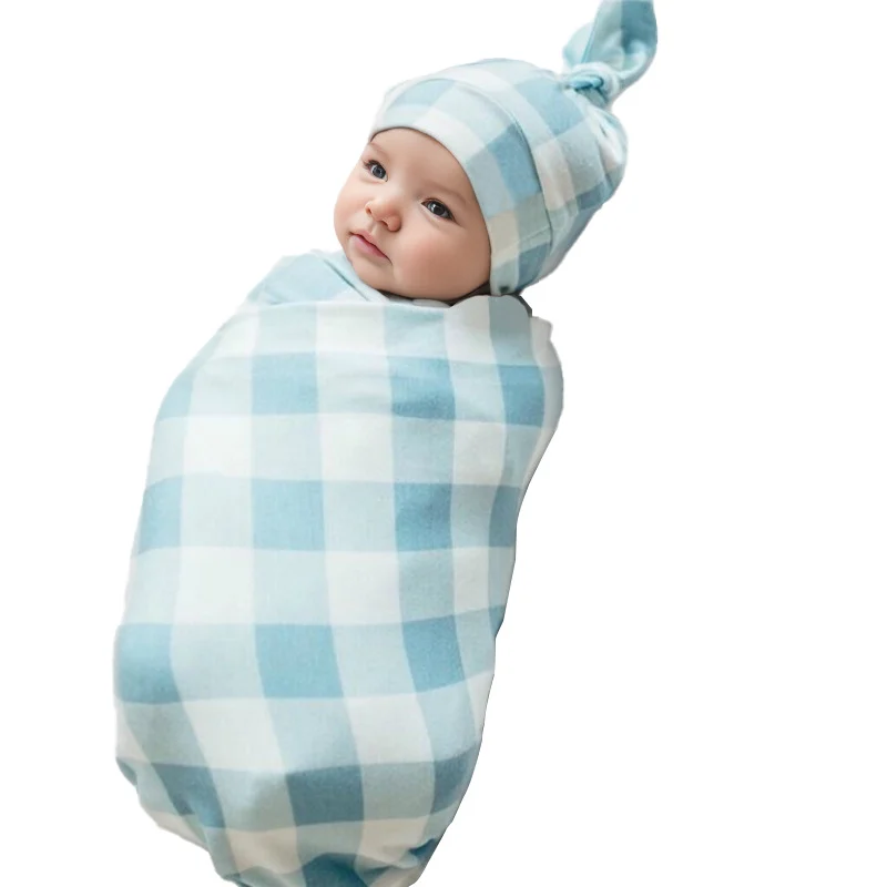 Newborn Swaddle Blanket And Knotted Baby Hat 2-piece Set — image 1