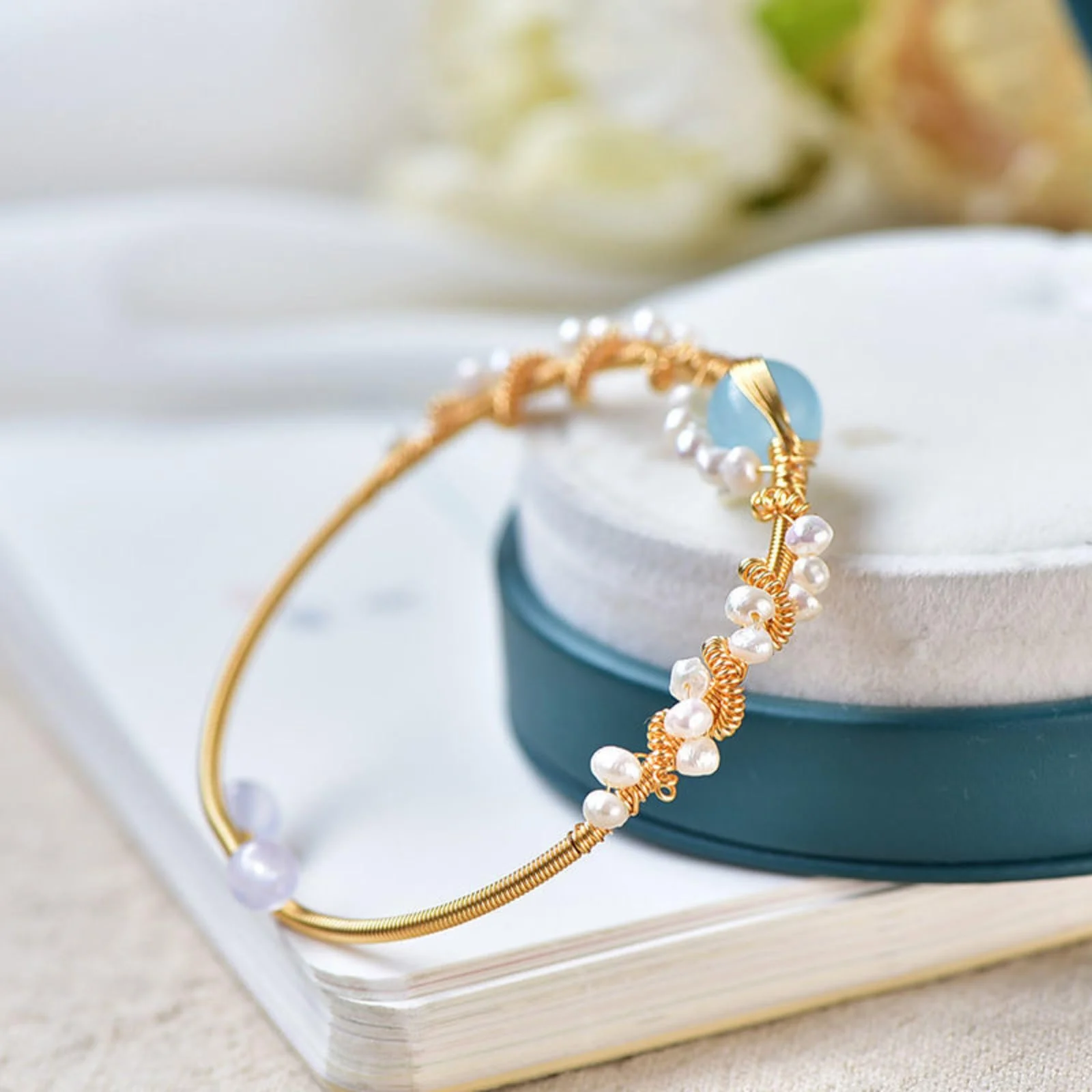Pearl Bracelets For Women Gold Plating Bracelet Wire Braided Vintage Style Cuff Fashion — image 6