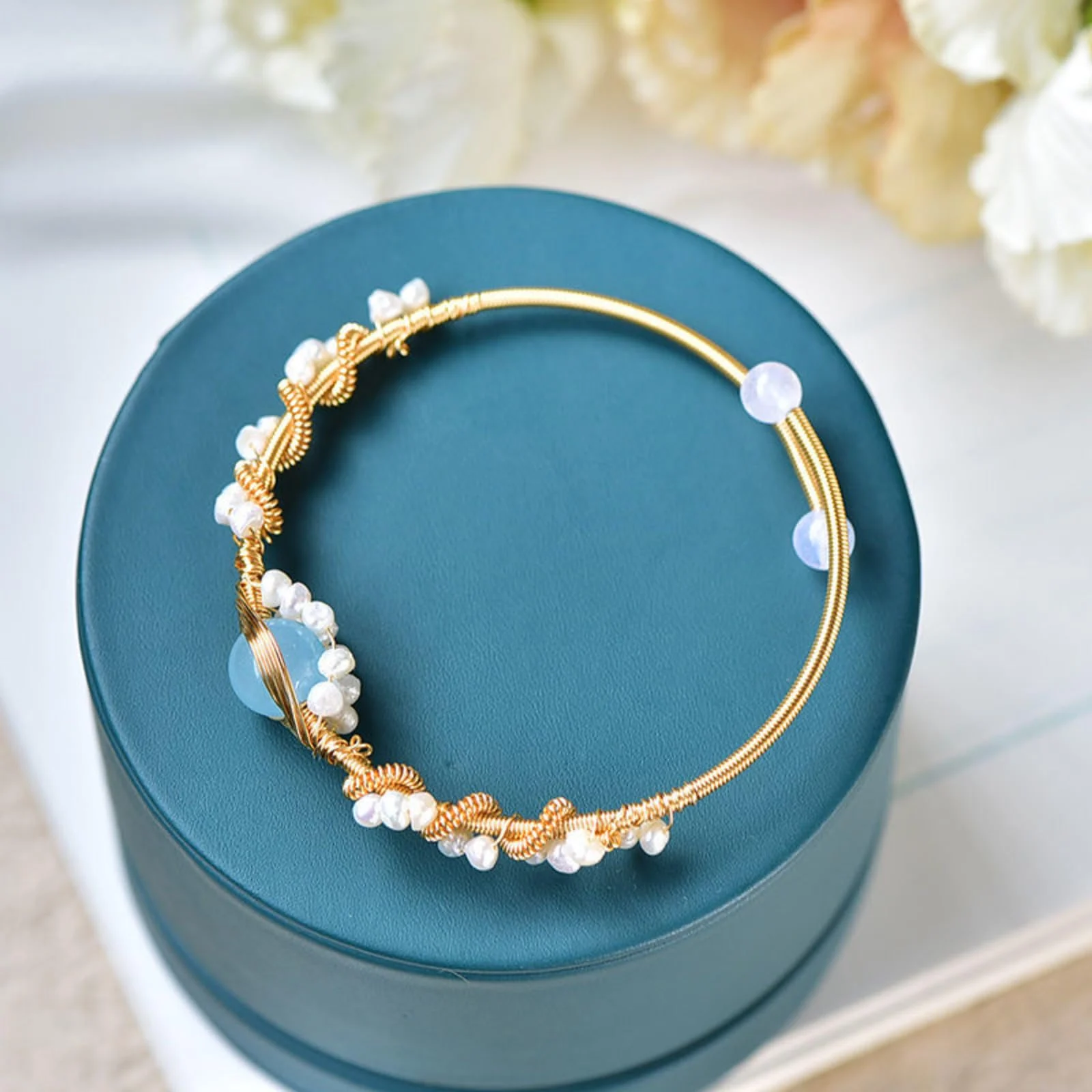 Pearl Bracelets For Women Gold Plating Bracelet Wire Braided Vintage Style Cuff Fashion — image 7