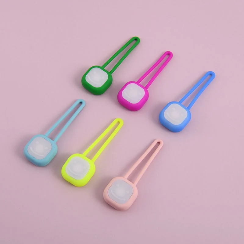 Pet Light-emitting Pendant Night Light Tag — image 4