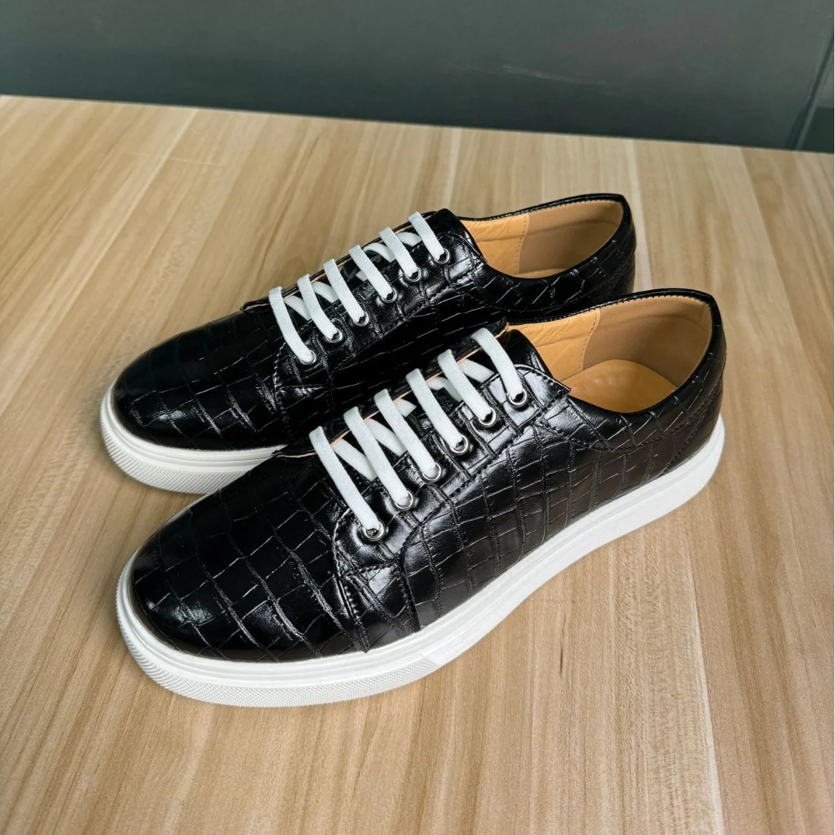 Plus-size Lace-up British-style Personalized Casual Mens Sneakers — image 3