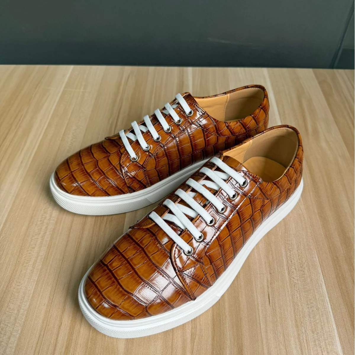 Plus-size Lace-up British-style Personalized Casual Mens Sneakers — image 5