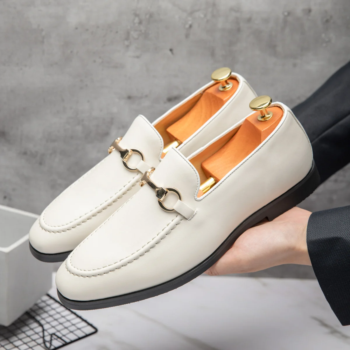 Plus-size Mens Loafers British-style Lightweight Casual Leather Shoes For Export — image 3