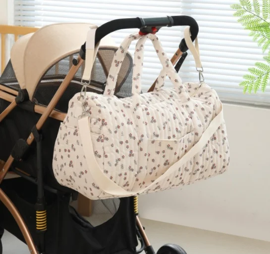 Quilted Floral Single-piece Portable Organizer Bag — image 5