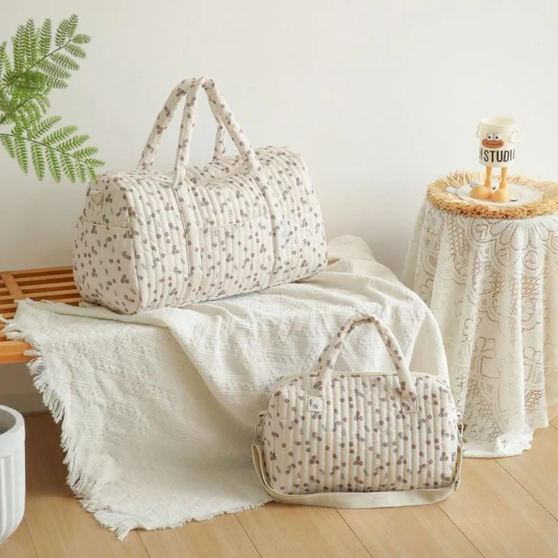 Quilted Floral Single-piece Portable Organizer Bag — image 6