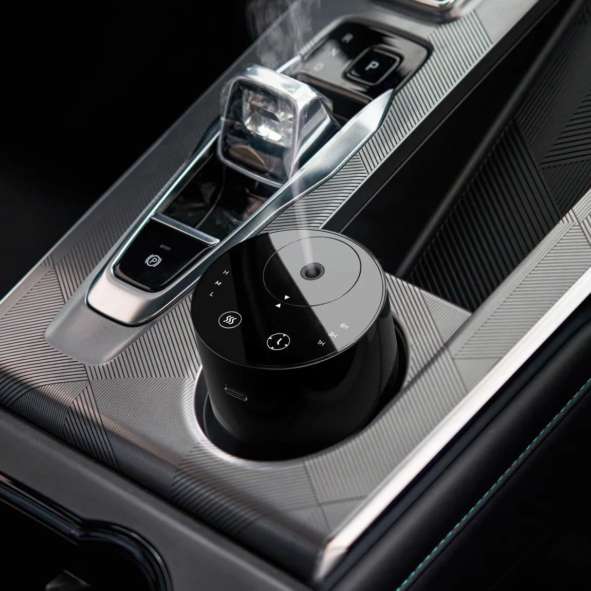 Rechargeable In-car Aromatherapy Diffuser Automatic Fragrance Sprayer — image 2
