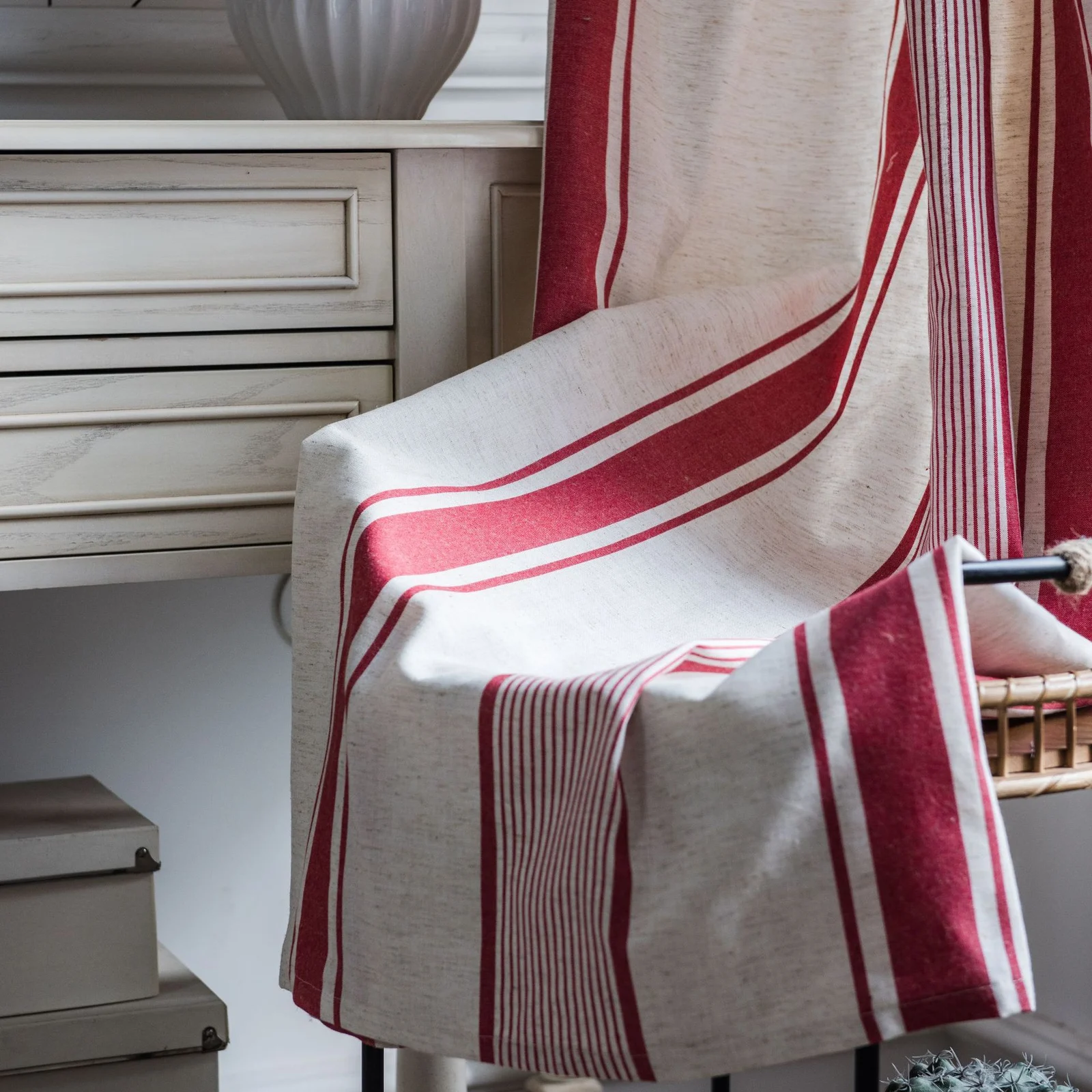 Red-striped Semi Blackout Curtain — image 2