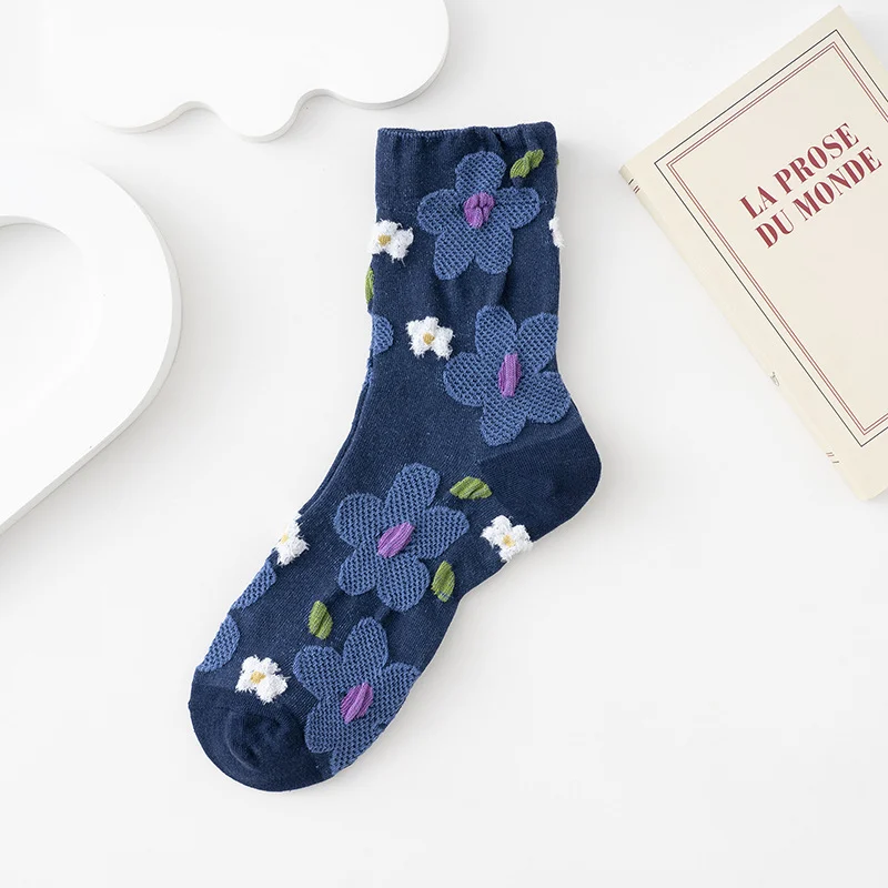 Retro Floral Mid-calf Womens Socks — image 6
