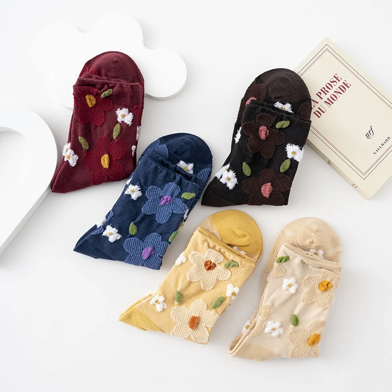 Retro Floral Mid-calf Womens Socks — image 5