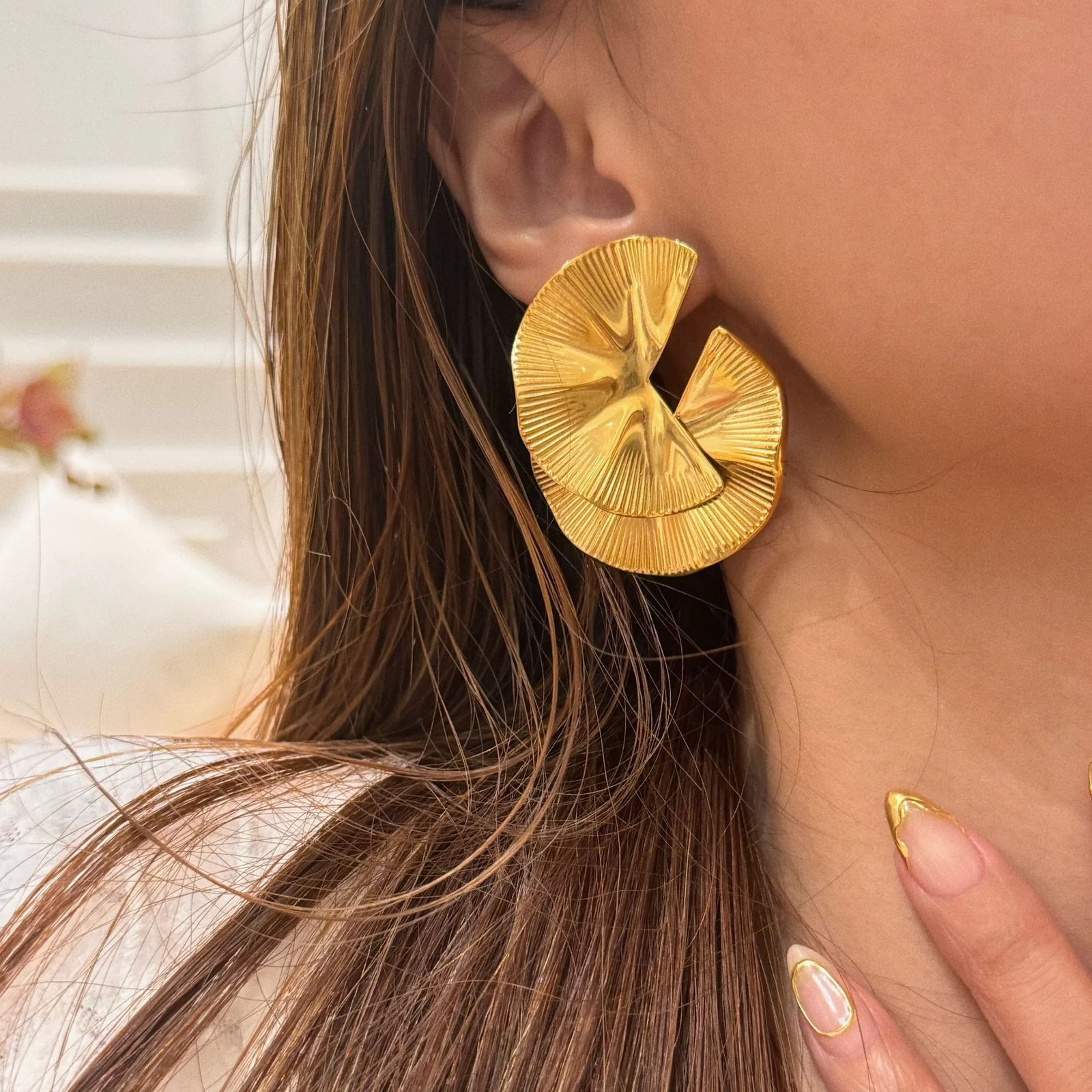 Retro Irregular Exaggerated Cloud Earrings For Women — image 2
